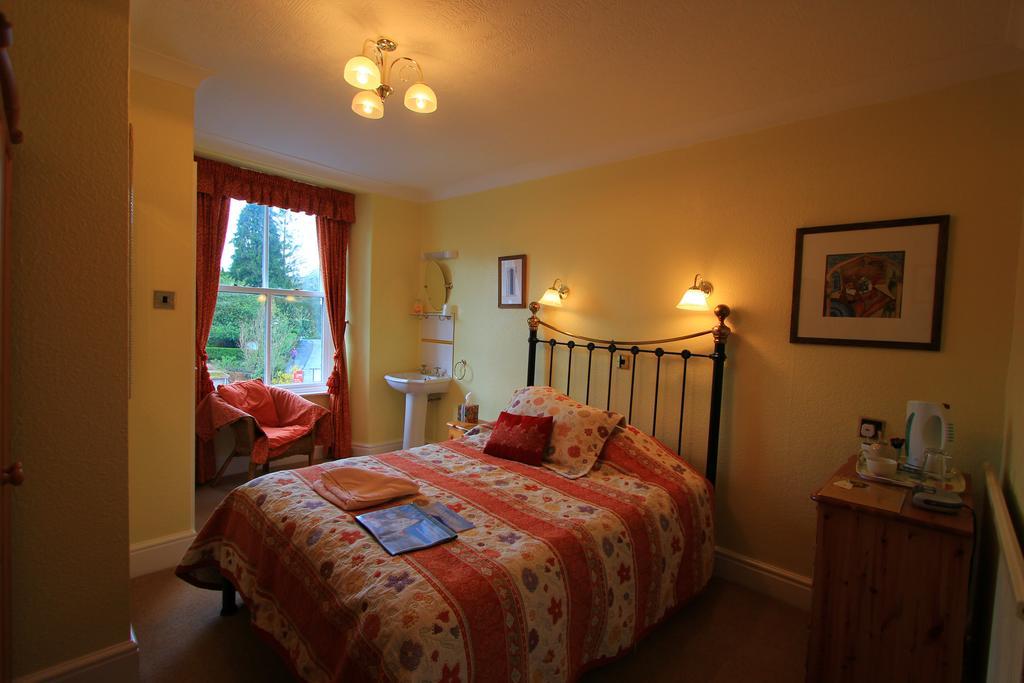 Mylne Bridge House Bed & Breakfast Уиндермер Екстериор снимка