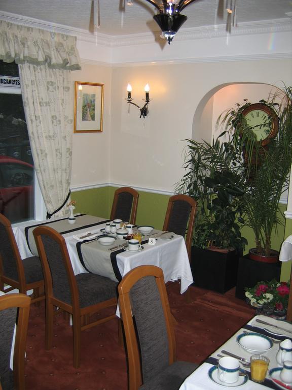 Mylne Bridge House Bed & Breakfast Уиндермер Екстериор снимка
